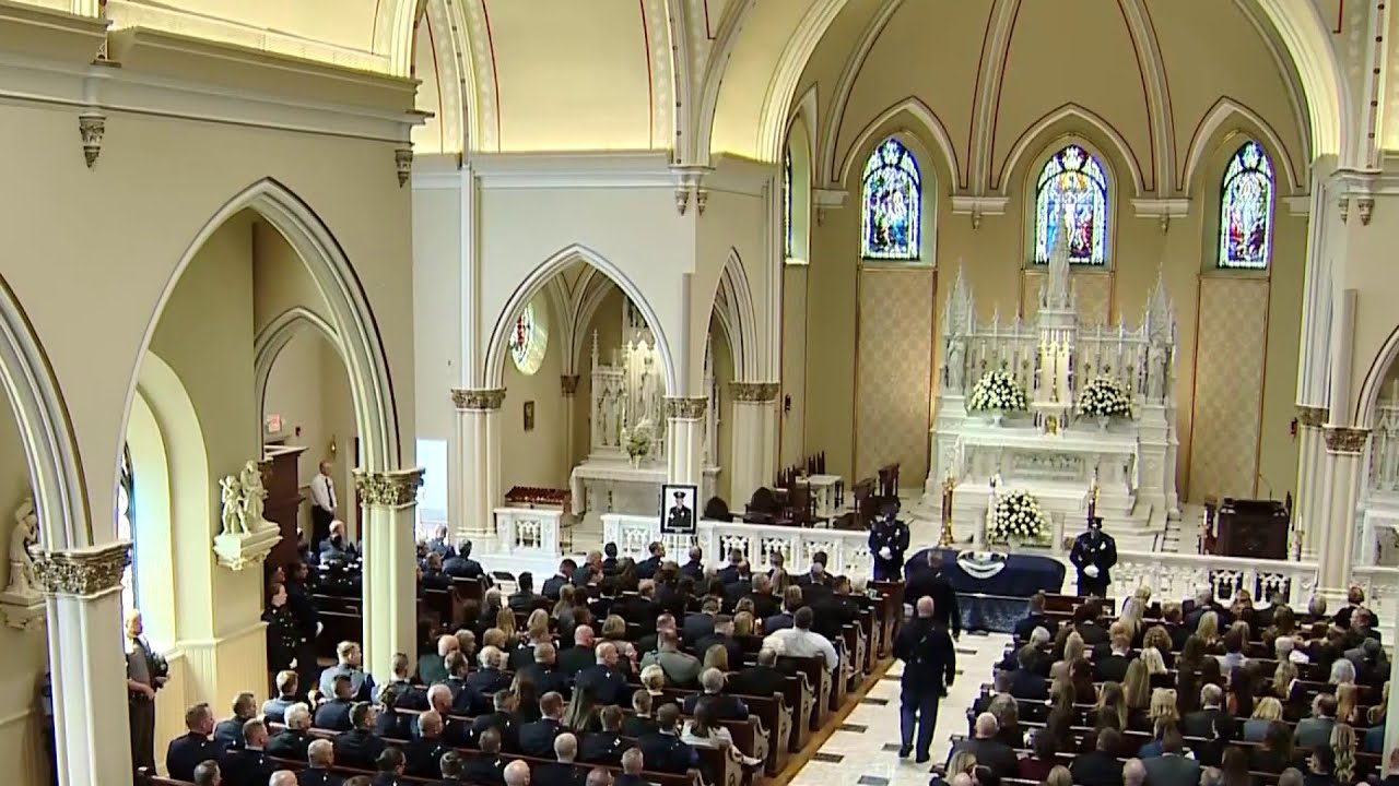 Funeral services held for Michigan State Police officer killed in crash ...
