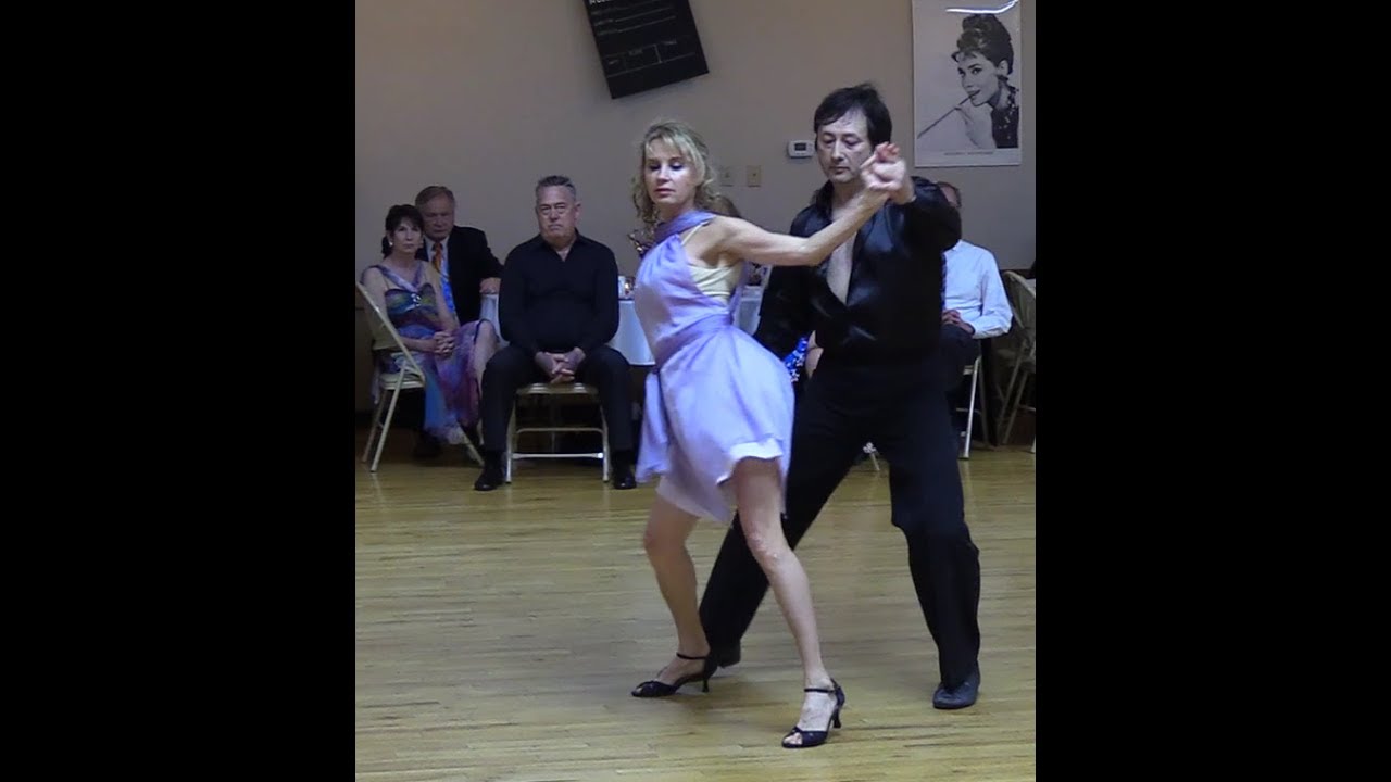 Scott y Toni Bolero to Les feuilles mortes