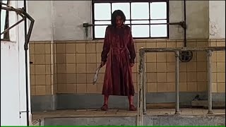 “赤い女”から逃げまくれ　白石晃士監督最新作『戦慄怪奇ワールド コワすぎ！』特報【2023年9月8日公開】