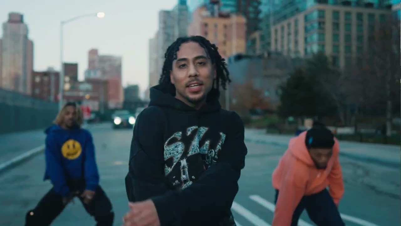 ミュージシャン THE BONEZ I'm Not Your King Hoodie L Julian King – Hoodie (Official Dance Visualizer) | R&B Heartbreak