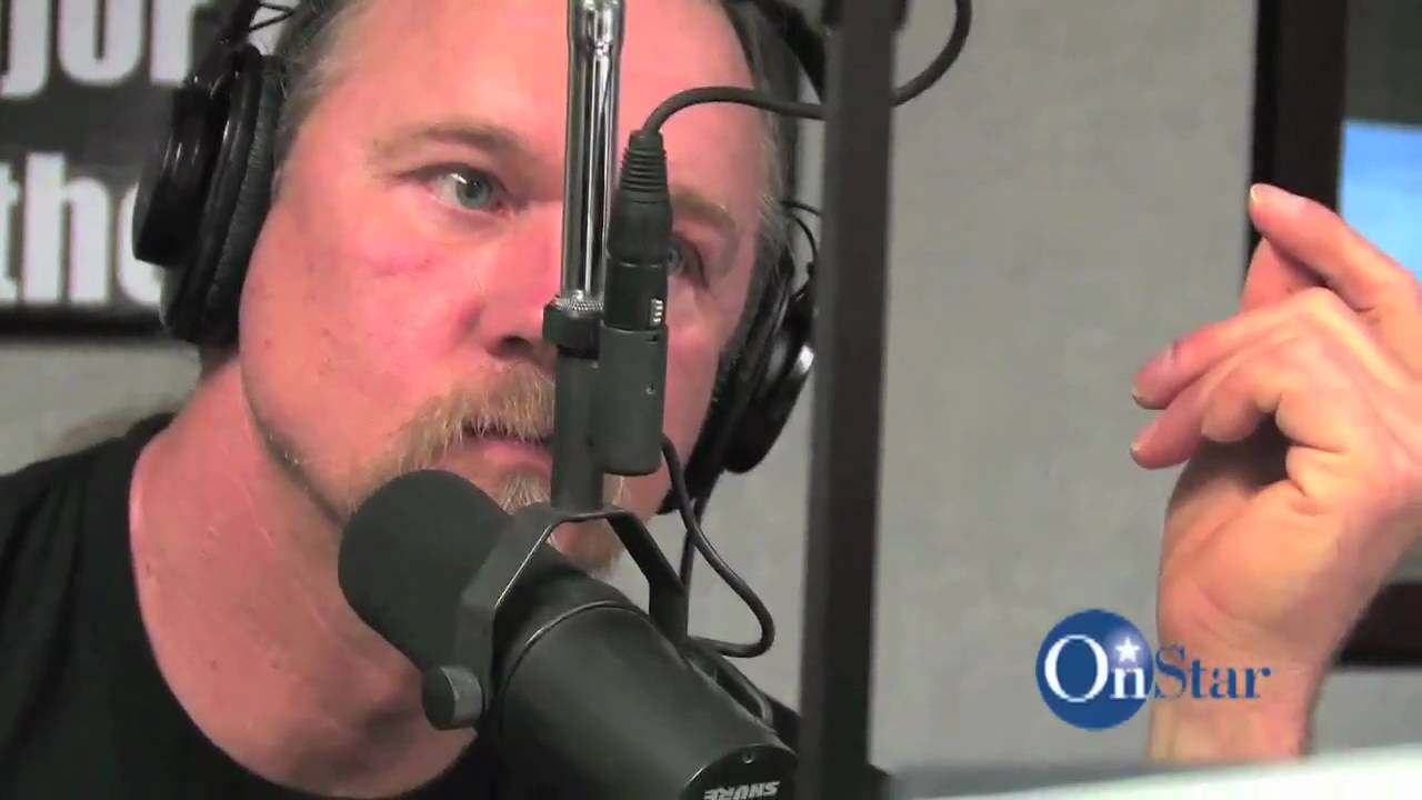 Trace Adkins Hits the OnStar Studio - Trace Adkins Hits the OnStar Studio
