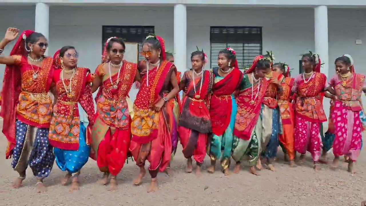 अनुदानित प्राथमिक माध्यमिक आश्रमशाळा पठावे दिगर येथे आदिवासी दिन उत्साहात साजरा
