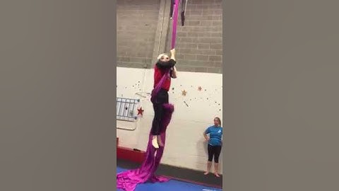 Same side hip key climb