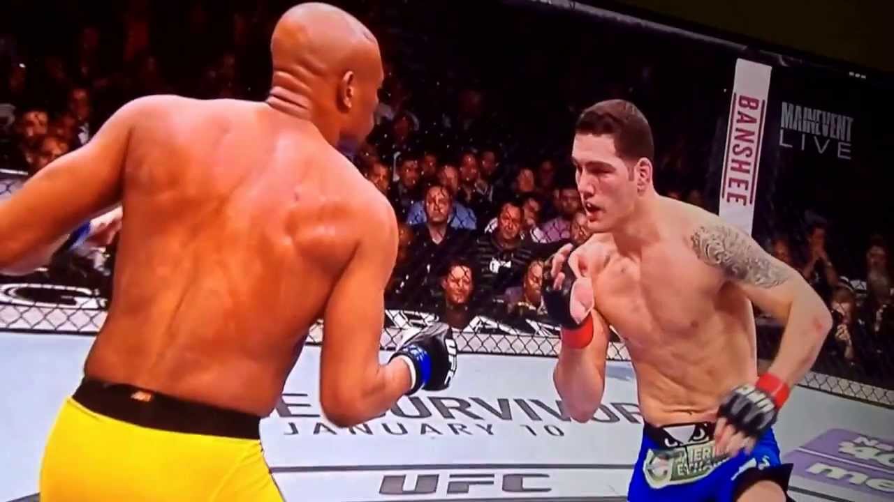 Live UFC Fight Cut Short (Guy snaps his leg from one kick) 
