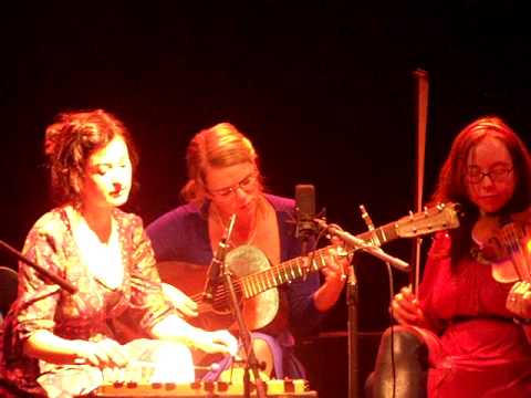 AOIFE SINGS, KRISTIN PINGS, with RUTH ON STRINGS -...