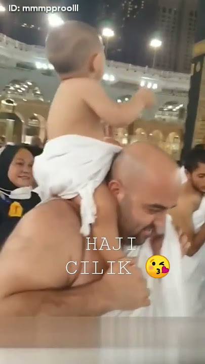 viraallll .. anak kecil keliling ka'bah di gendong ayahnya  #shorts #quran
