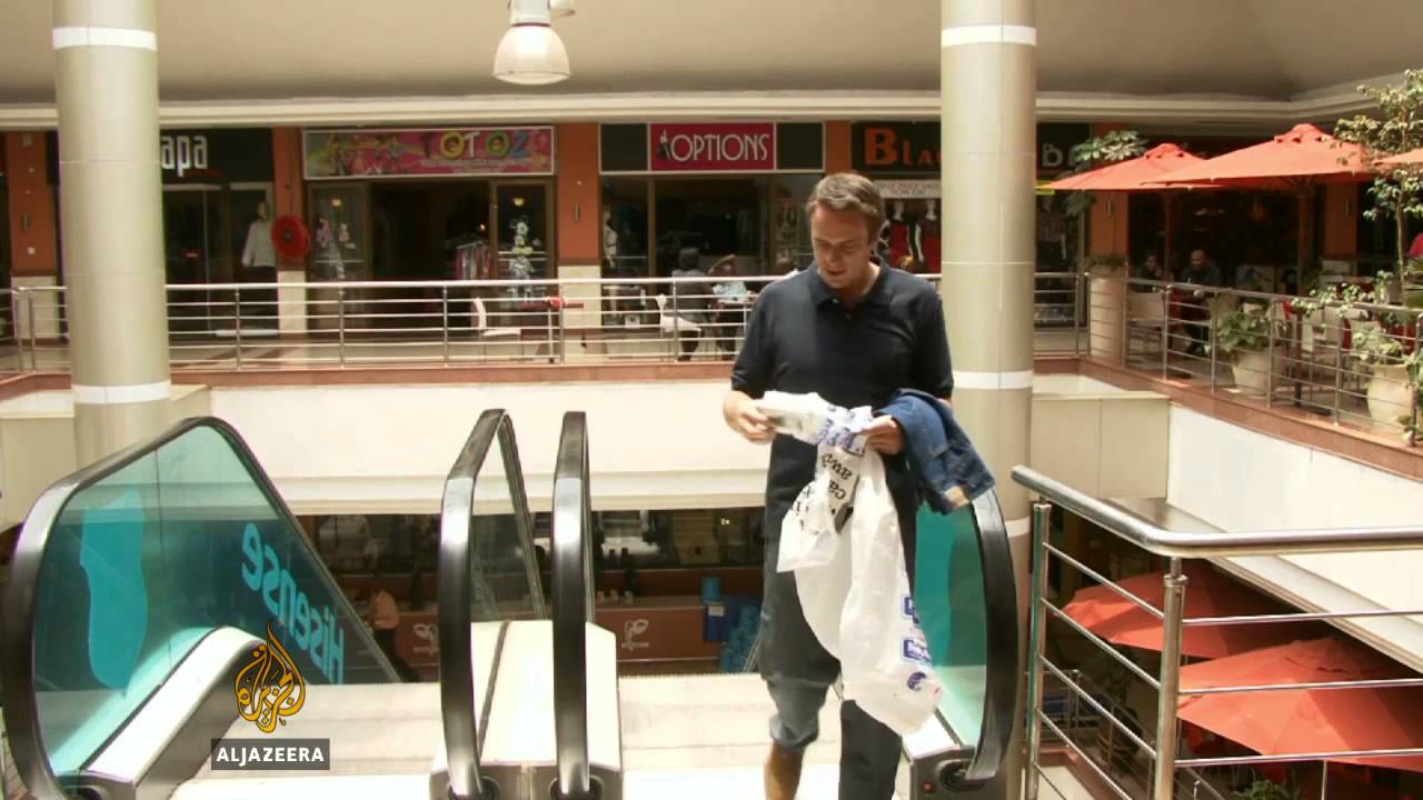 الطبقة المتوسطة في أوغندا تتوسع - قناة الجزيرة البلقان