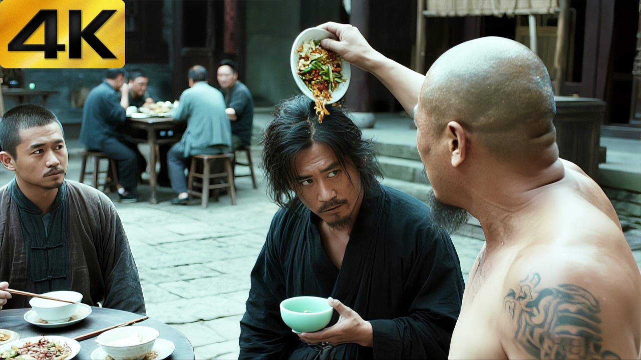【4K】Классический боевик: Его унизили за обедом… но он раскрыл тайное кунг-фу и уничтожил всех!