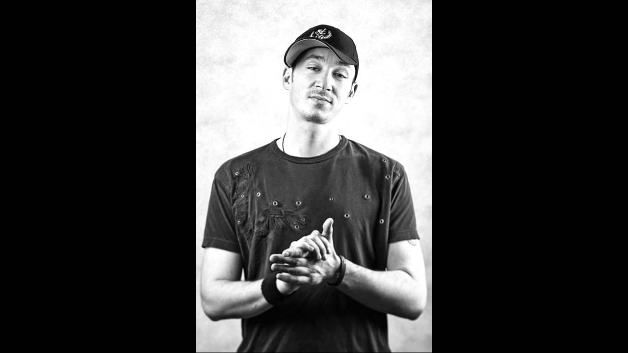 DJ Maldini - Face FM Pirate Radio Station - Jungle Drum and Bass - May 1996 (2 of 2)