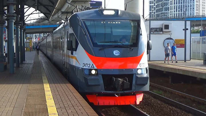 Электропоезд ЭП2Д-0121 сообщением "Кубинка 1 - Лобня", платформа Тестовская (МЦД-1)