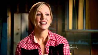 HALLMARK CHANNEL - ACCIDENTALLY IN LOVE - Jennie on working with Marilu Henner