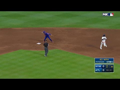 NYM@ATL: Loney stretches