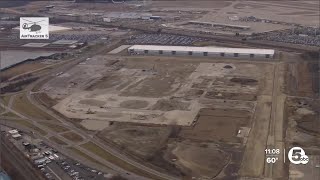 Browns weighing new domed stadium option or renovation of current location
