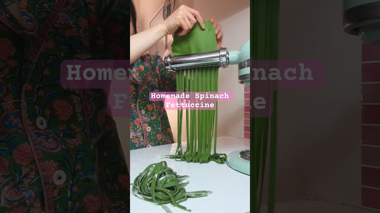 Making Spinach Fettuccine From scratch 