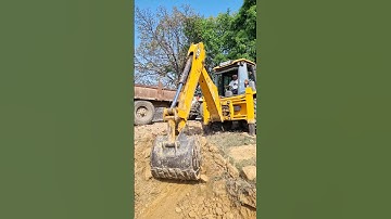 Jcb 3dx Backhoe Machine Loading Red Mud In Mahindra and Swaraj Tractor #shorts