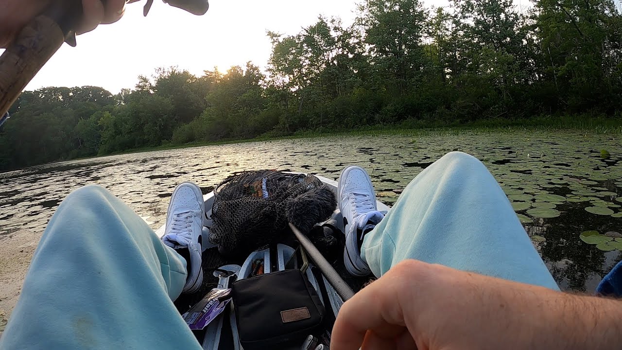 Summer Farm Pond Bass Fishing on my Kayak