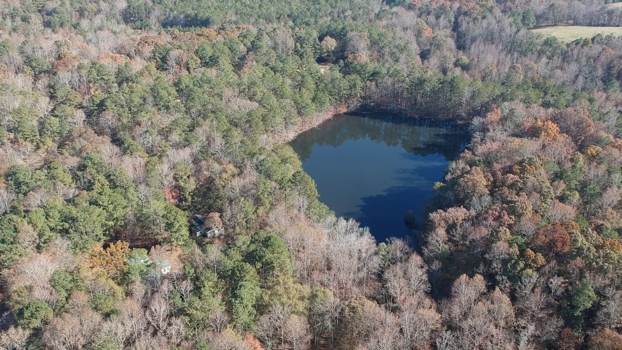 Drone Flight - Fall Scenery in Carrollton, Georgia