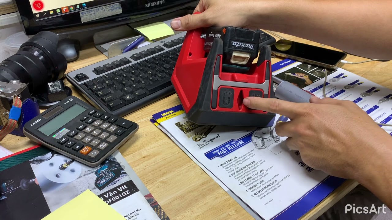 Đèn MILWAUKEE 2364 / MILWAUKEE AL-0