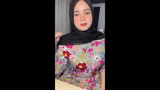 Pricilliaa makin semok cantik live tiktok