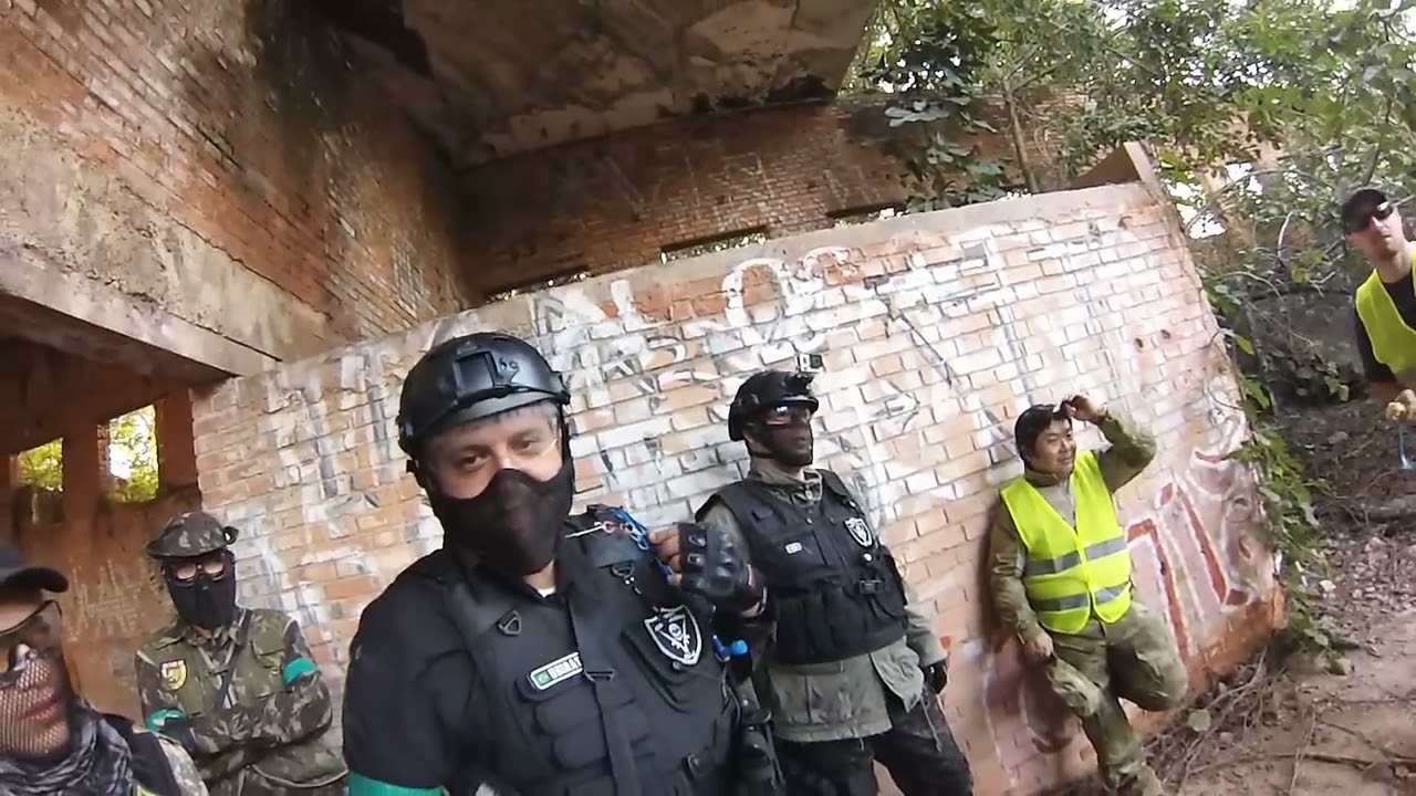 INICIANTE JOGANDO AIRSOFT PELA PRIMEIRA VEZ COM UMA SPRING