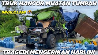 Bikin Merinding Tragedi Mengerikan Diawal Bulan, Truk Hancur Muatan Berserakan di Sitinjau Lauik