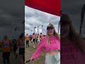 Ведущая на старте Гонки Героев.