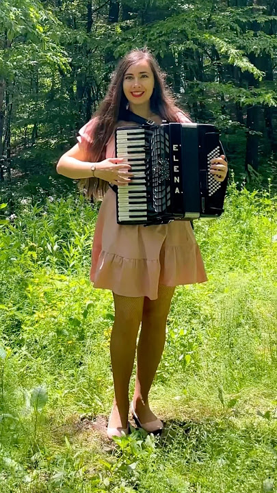 7:40 – Beautiful Jewish Accordion Tune #accordion #girl #klezmer #elenastenkina #music