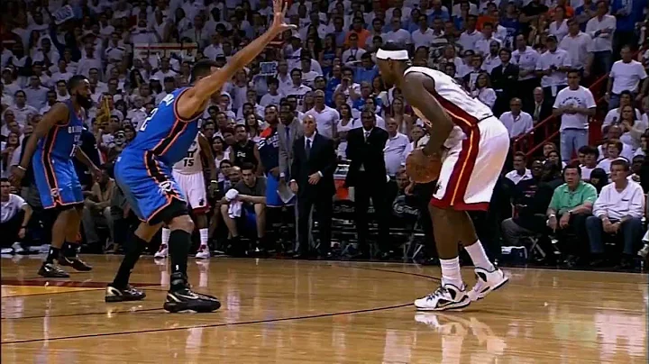 "Leg Cramps" LeBron James Hits Clutch 3 (2012 NBA Finals Game 4) [HD] - 天天要闻