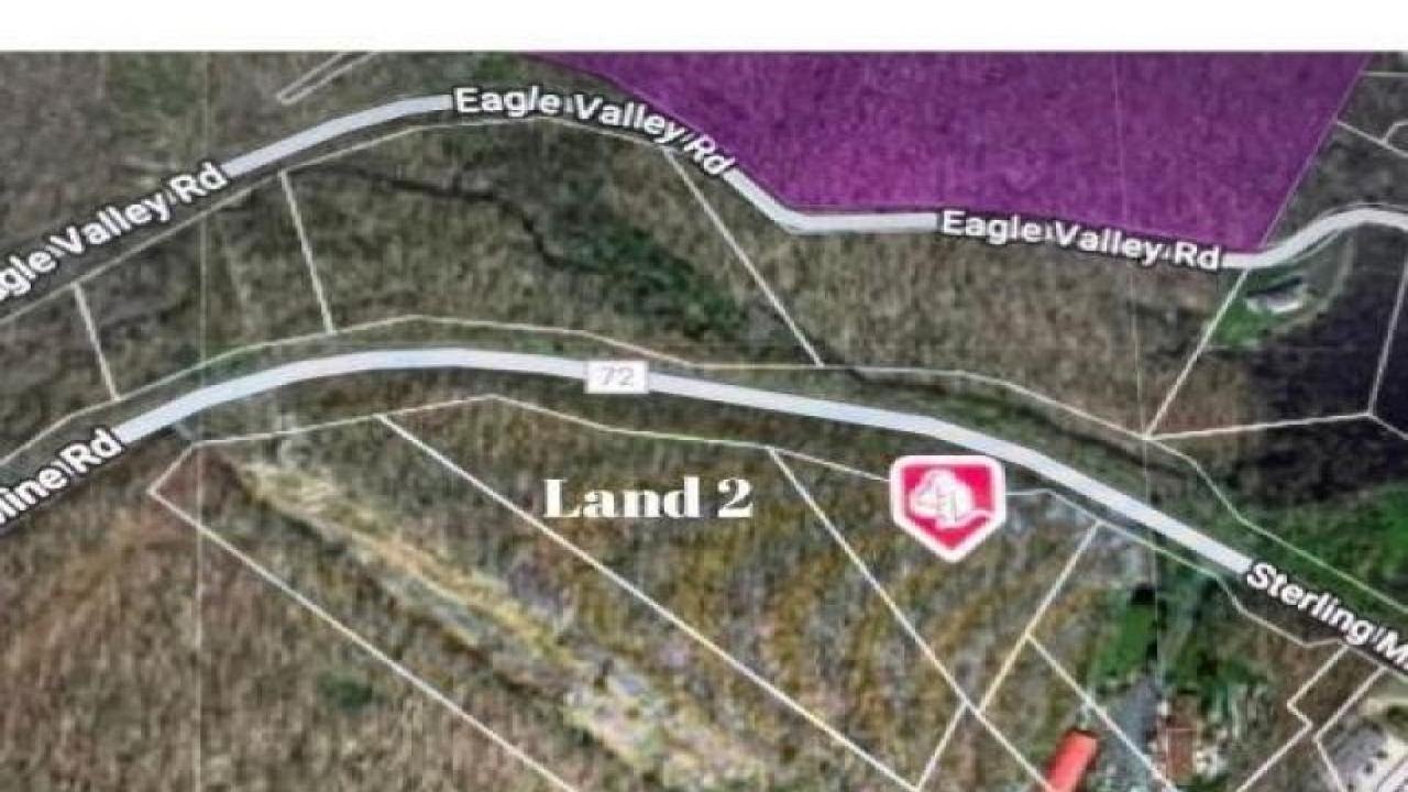 115 & 125 Sterling Mine Road, Sloatsburg, NY Presented by Linda