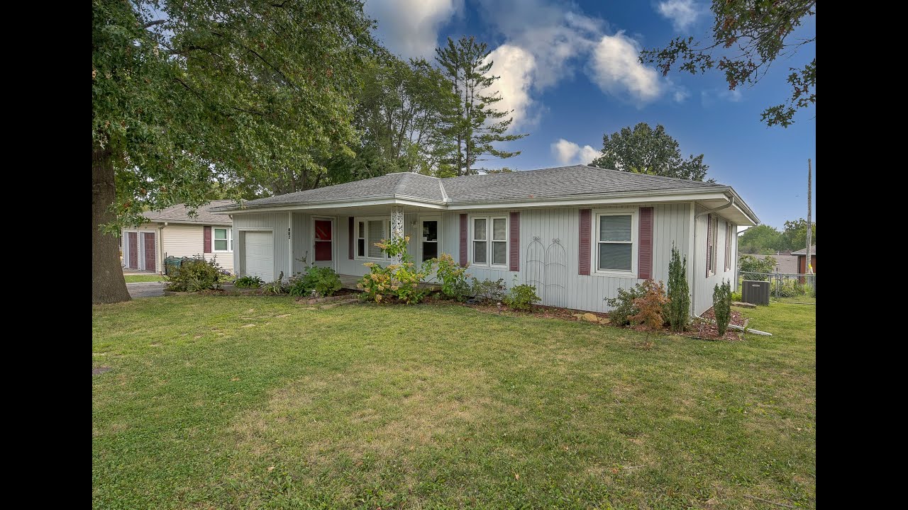 407 W 29th St, Higginsville, MO 64037