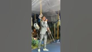 shes gon yochen amos