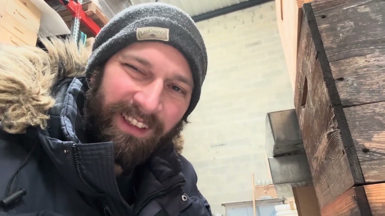 Comment je prépare ma saison et surprise d’une ruche retournée 😓🐝