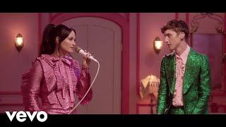 Watch Kacey Musgraves Glittery feat Troye Sivan video