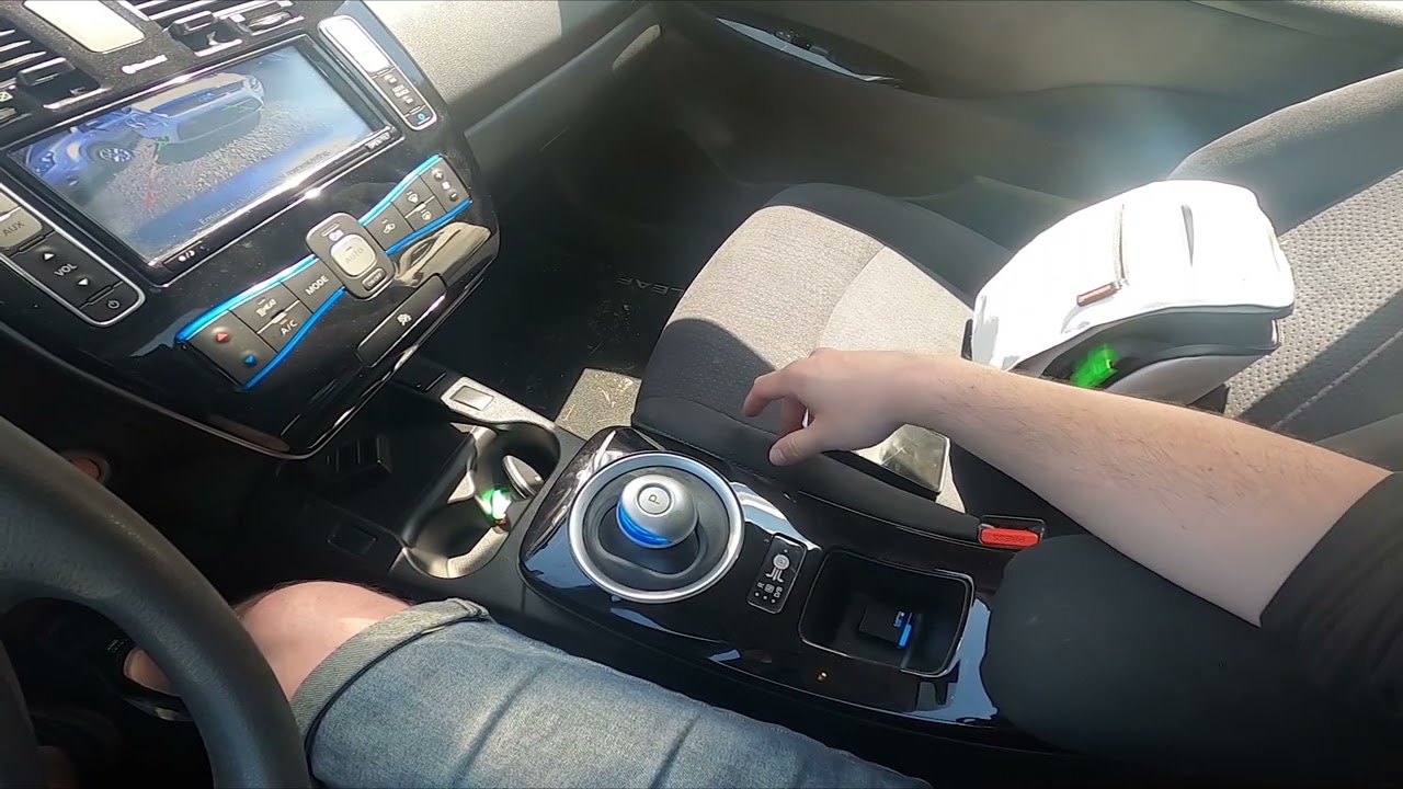 How to Enter Reverse Gear in Nissan Leaf ( 2011 2017 ) Put On