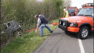LAND ROVER G4 TO THE RESCUE