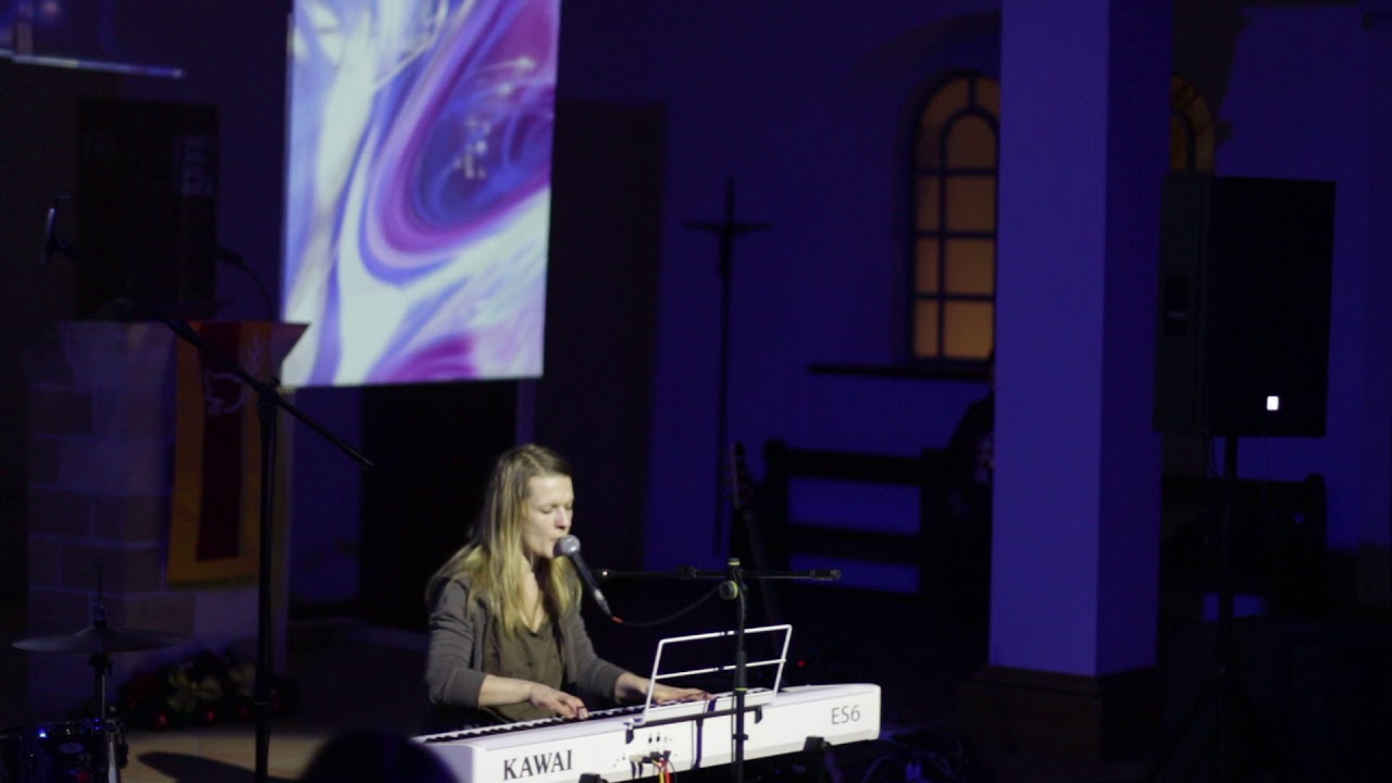 Оля Пулатова-- Сны Деревьев (28.12.2018, Кирха) - YouTube