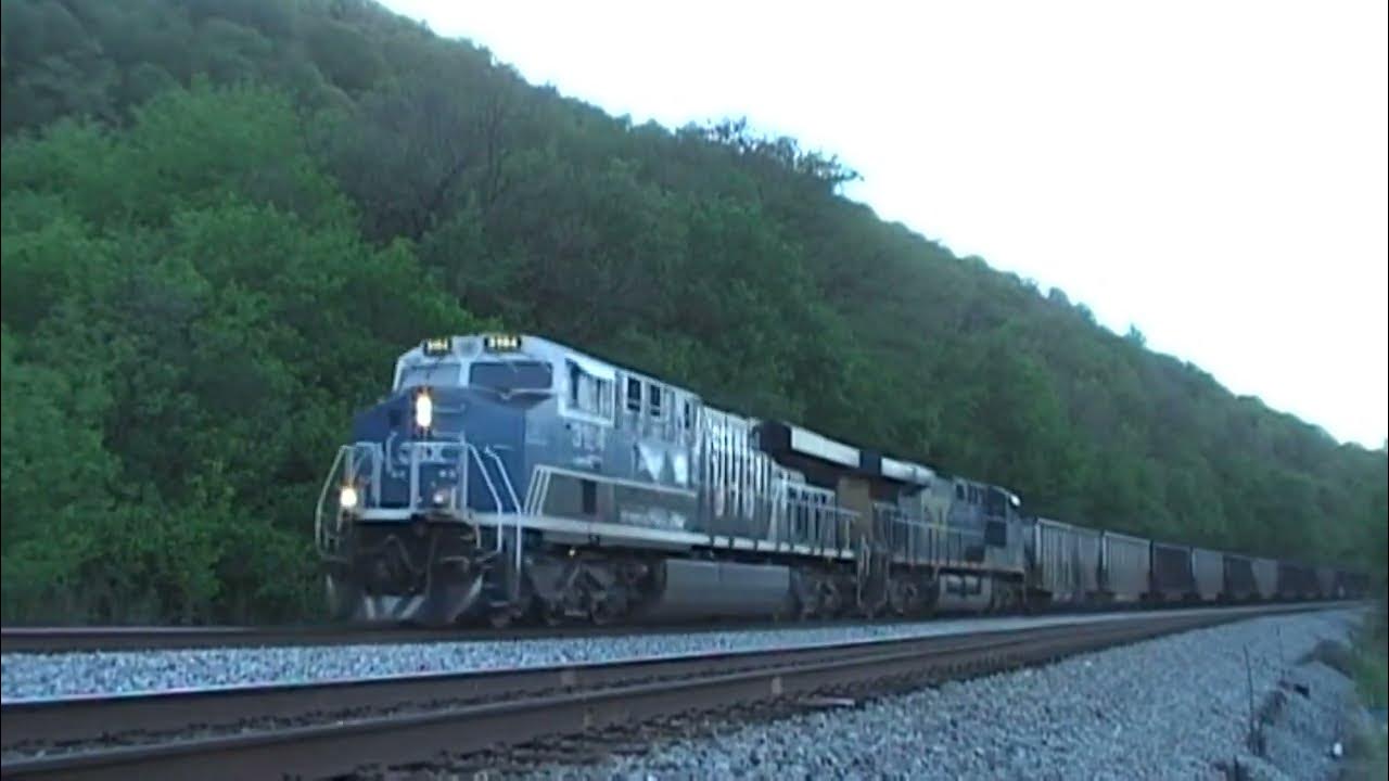 csx-3194-honoring-our-law-enforcement-leads-loaded-coal-train-youtube