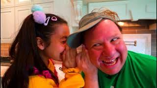 A Game of Telephone | Ellie Sparkles | Wildbrain Wonder