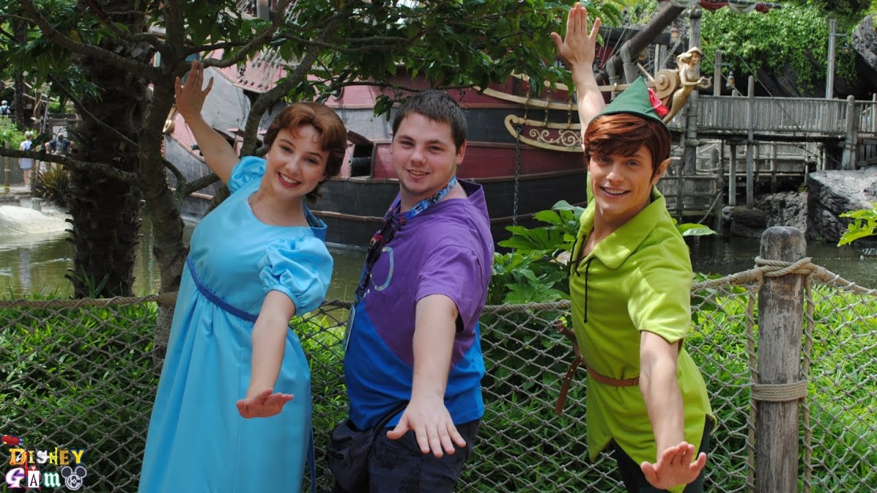 Peter Pan and Wendy Meet and Greet - Disneyland Paris 2023