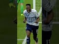 Late goals, great moments and those dances. 🕺 Happy birthday Yerry Mina! 💙 #everton #premierleague