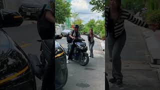 Robbers are running rampant in the streets [ONEKINDMAN] #onekindman #kindness #respect #help