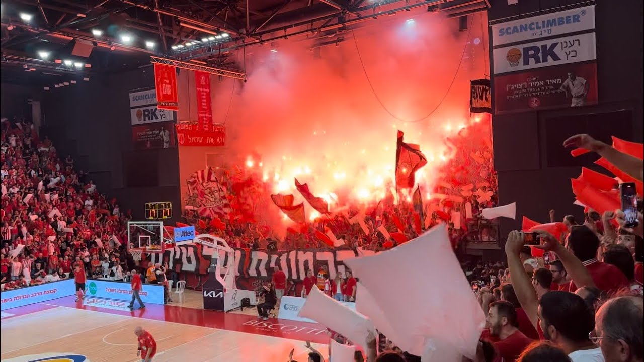 אנשים רק מדברים - מופע אבוקות מטורף של אוהדי הפועל בדרבי בגמר הפליאוף