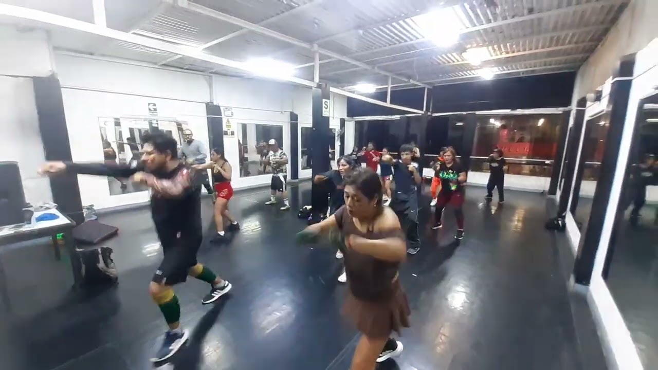 🔴 🥊 Clase especial de fitness de combate con 