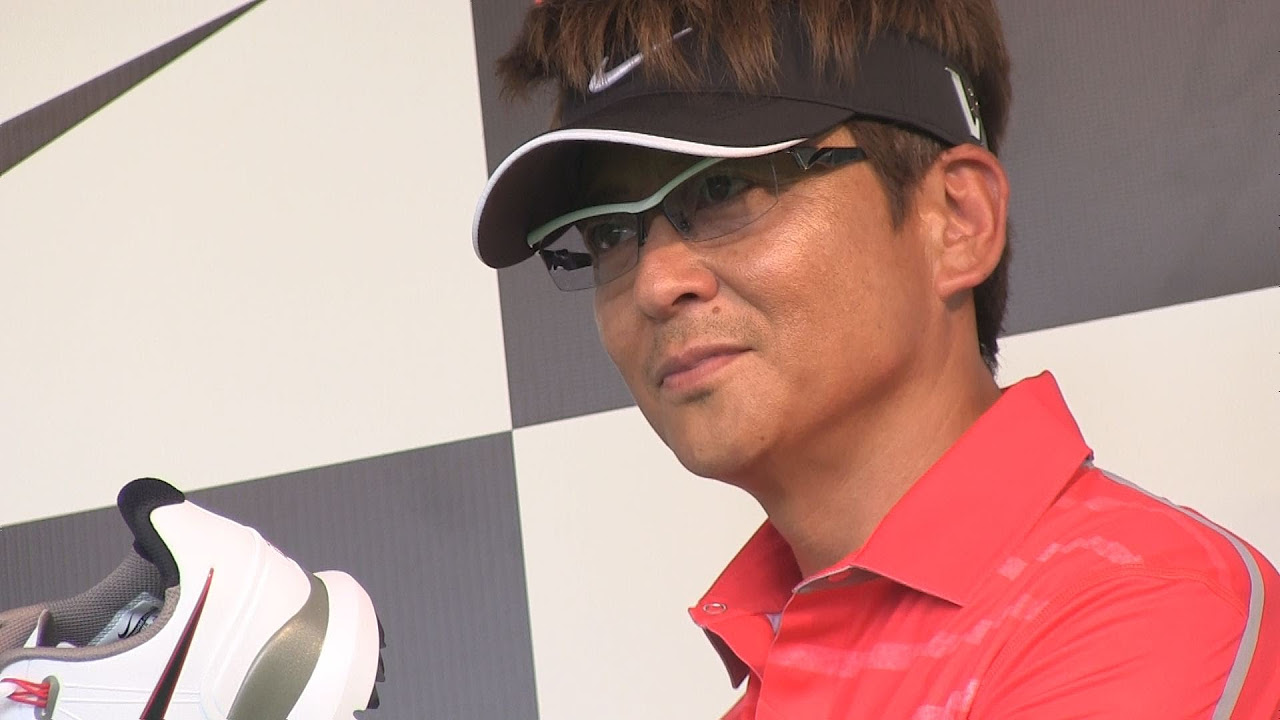 哀川翔 哀川翔xタイガー=アイガーウッズ!? NIKE TW'14発表!! - YouTube
