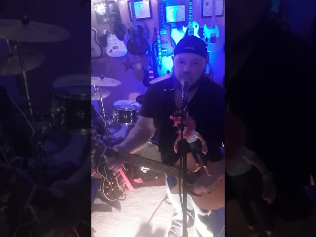 Guarda Operation Spirit, LIVE cover su YouTube Guarda Operation Spirit, LIVE cover su YouTube