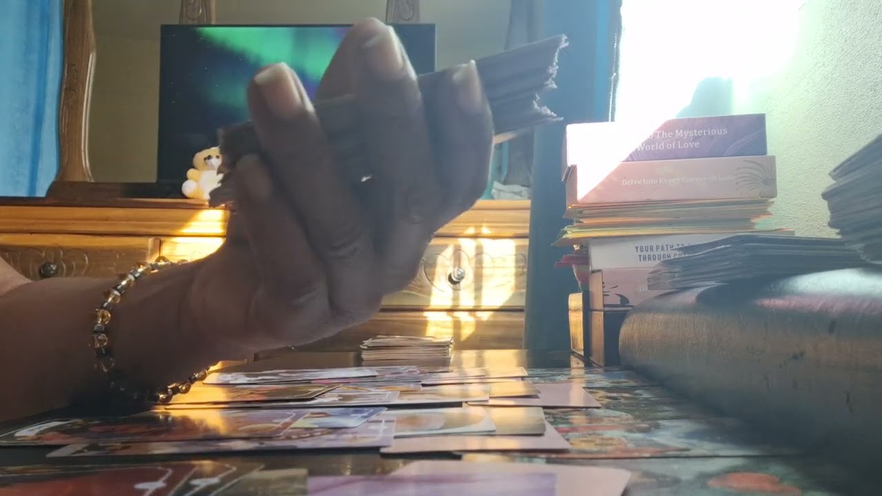 🌹Someone Who's Financially Stable Crazy In Love With You 💕 😍