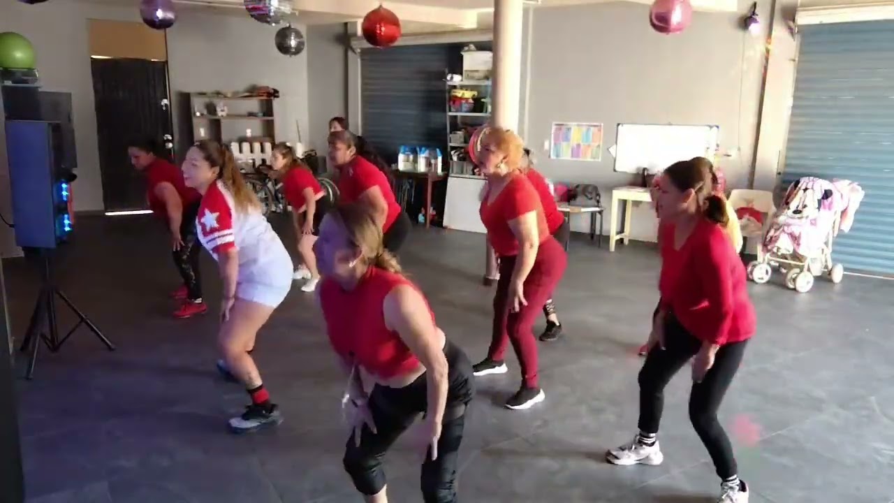 VAMOS A BAILAR/@yerbabrava/ZUMB'ACTIVACION FIT DORIS 💯😎 REMIX)(2026 LO NUEVO 