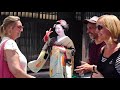 人生初!京都祇園、外国人観光客が美しい舞妓さんを生まれて初めて見て、歓喜の笑顔!海外の反応