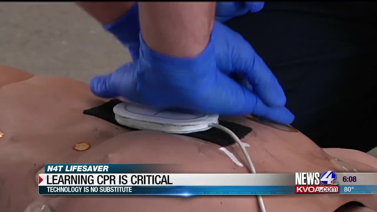 camera iphone 8 plus apk N4T LIFESAVER: Learning CPR is critical