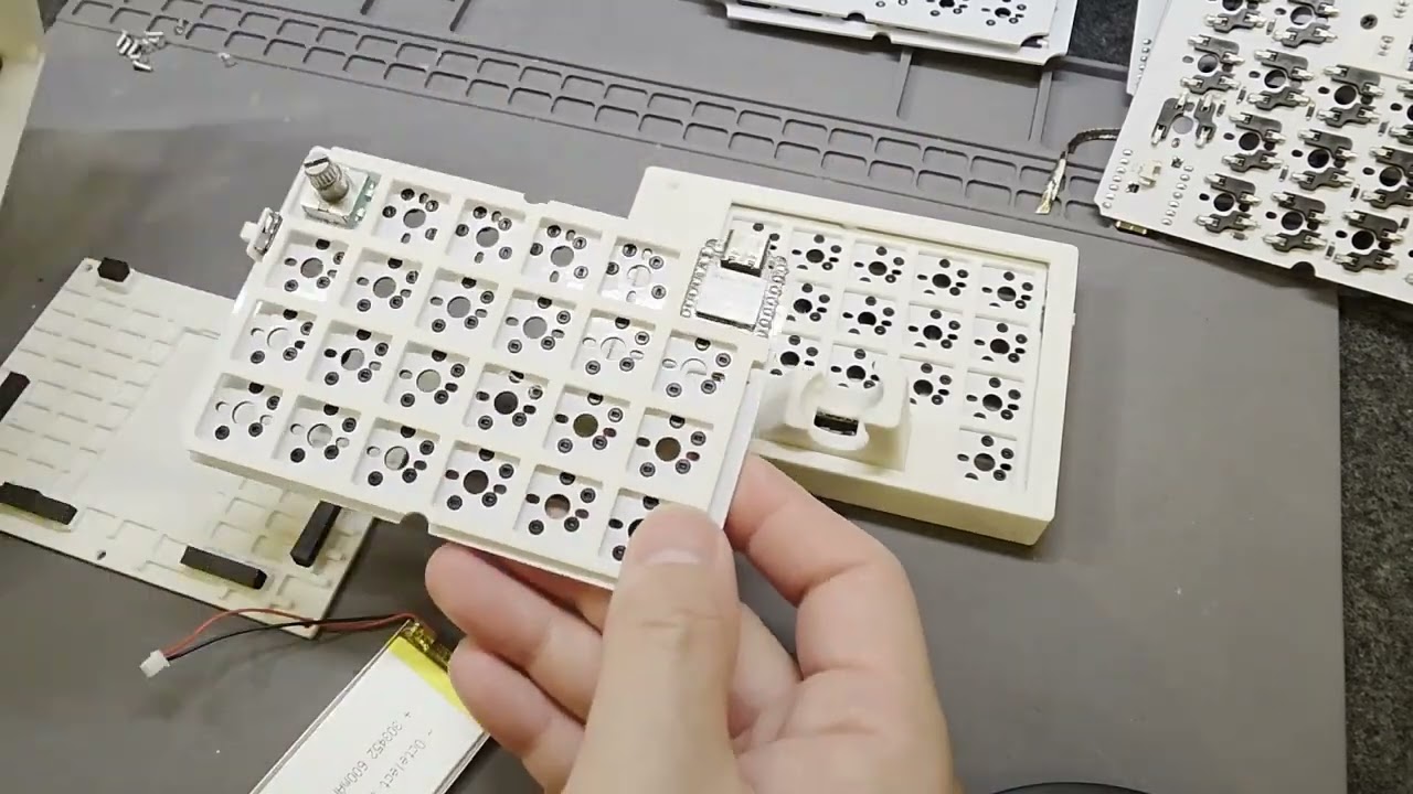 minimal-keys　分割キーボード　おまけつき 裏側公開】分割キーボード minimal-keysは手作業で組み立てられる